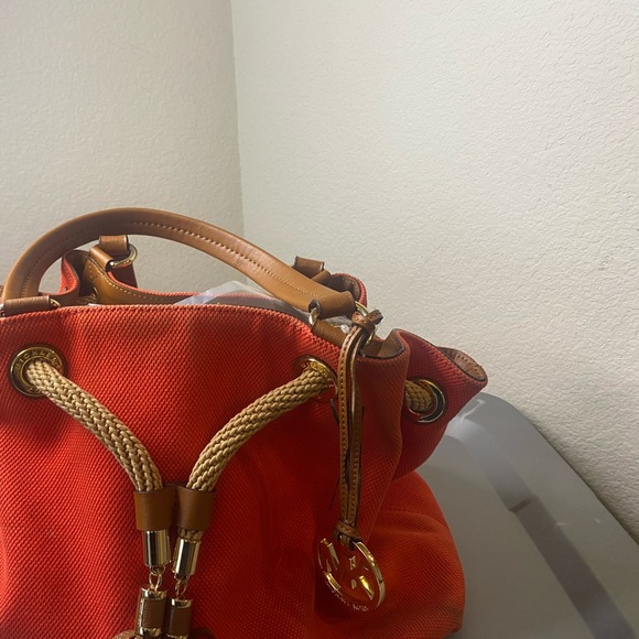 Micheal Kors - Picture 4 of 4